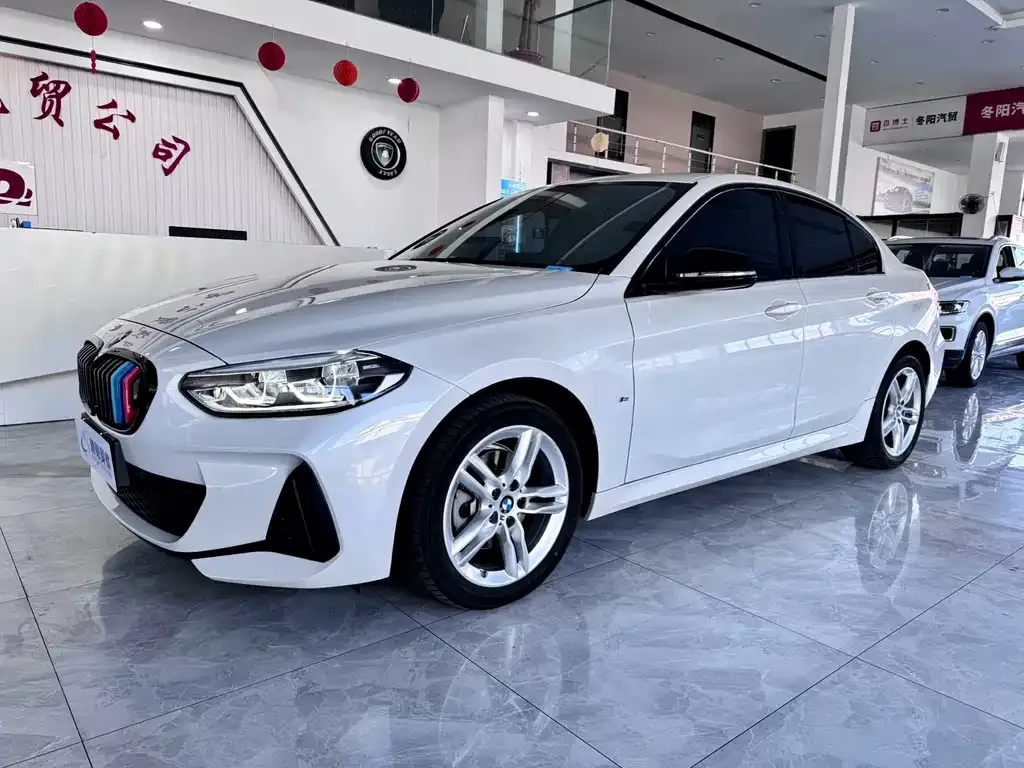 BMW 1 Series — фото 1