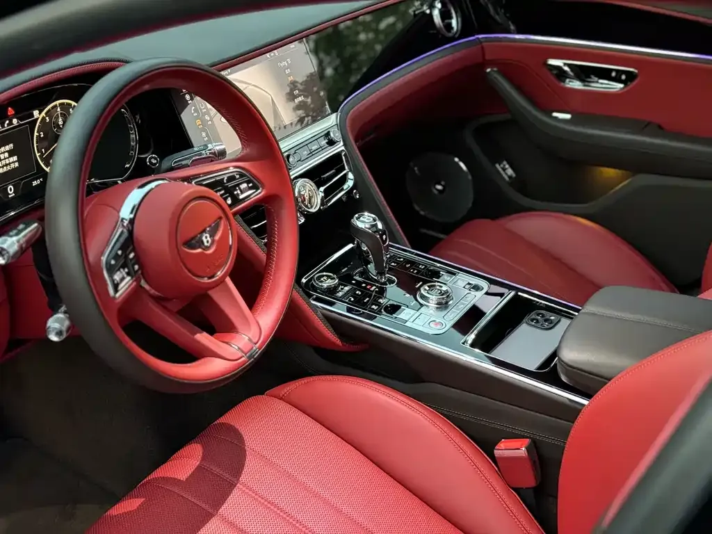 Bentley Flying Spur — фото 4