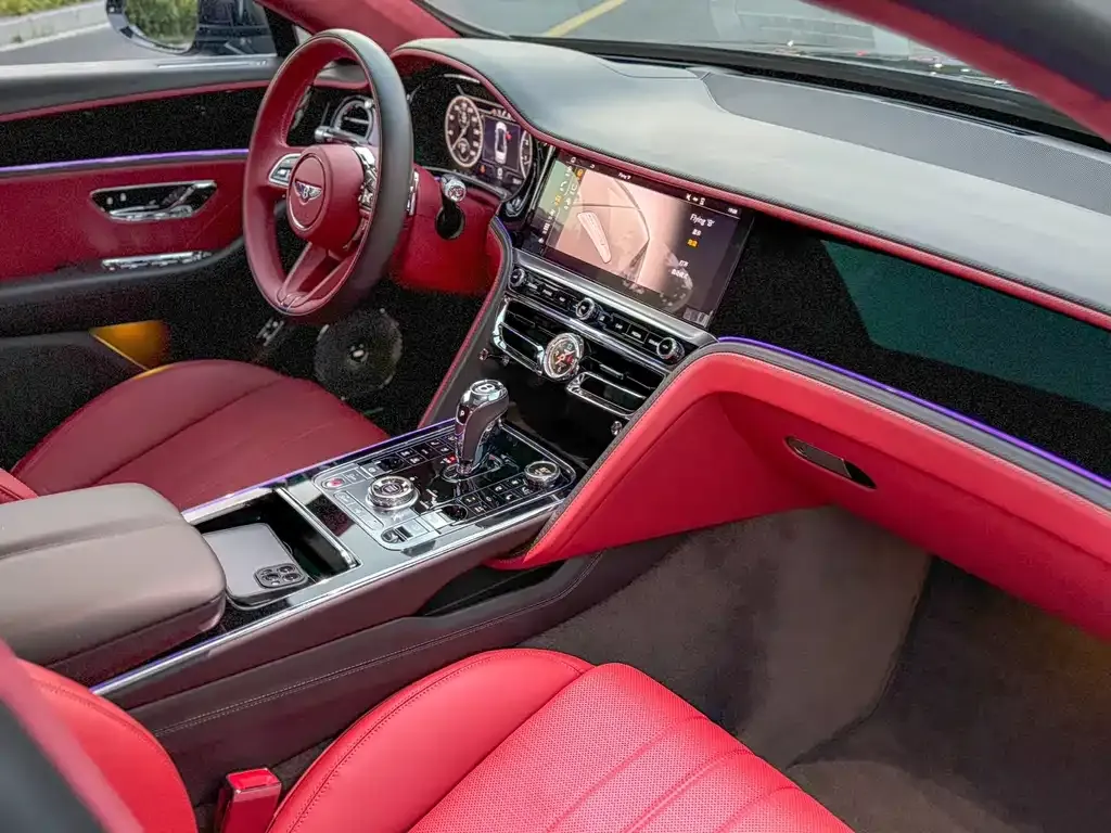 Bentley Flying Spur — фото 3