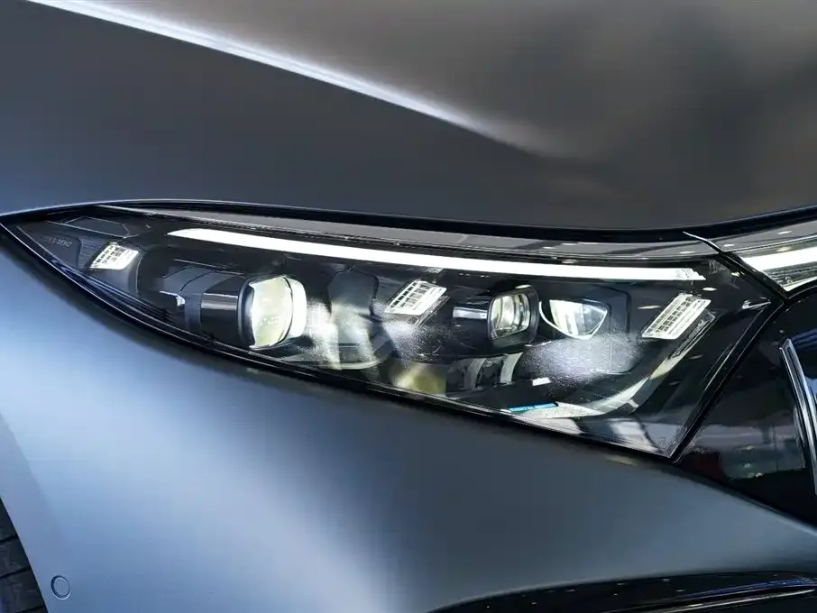 Mercedes-Benz EQS AMG — фото 3