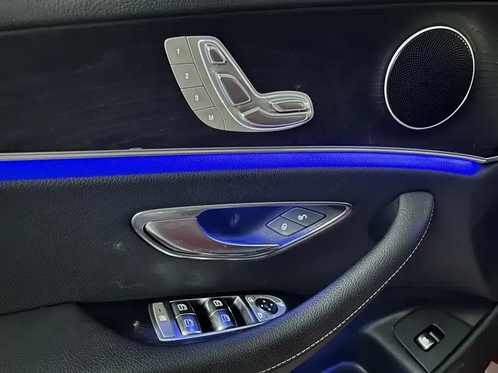 Mercedes-Benz E-Class (Import) — фото 10