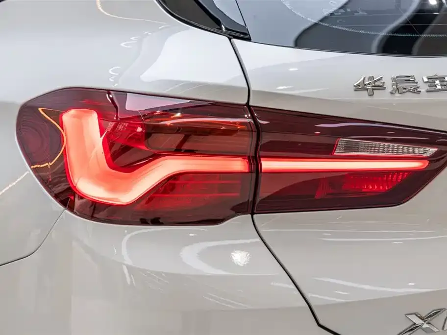BMW X2 — фото 6