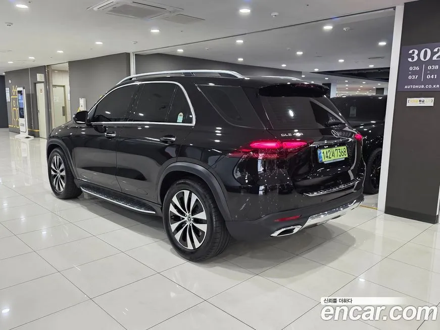 Mercedes-Benz GLE-Class — фото 9