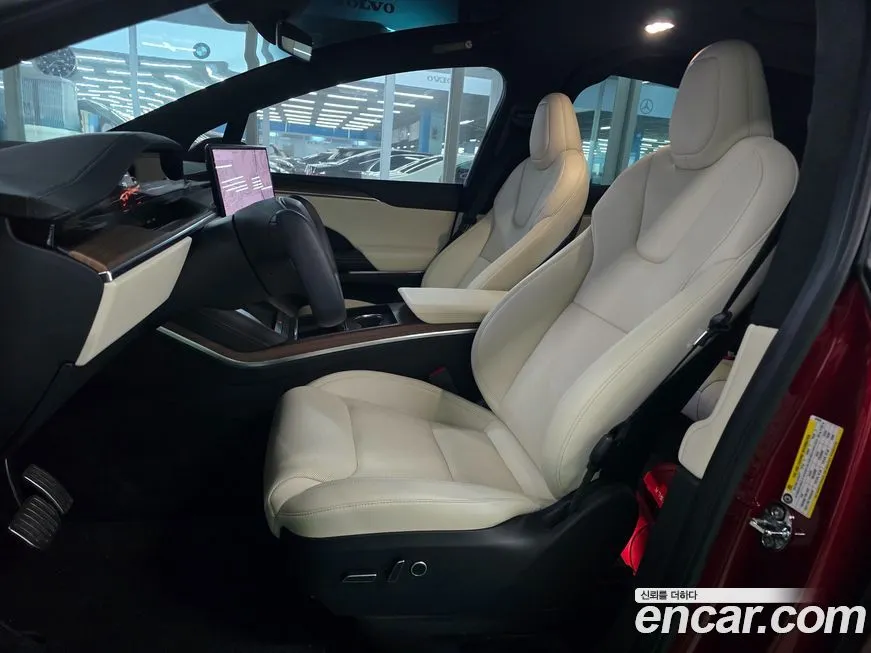 Tesla Model X — фото 4