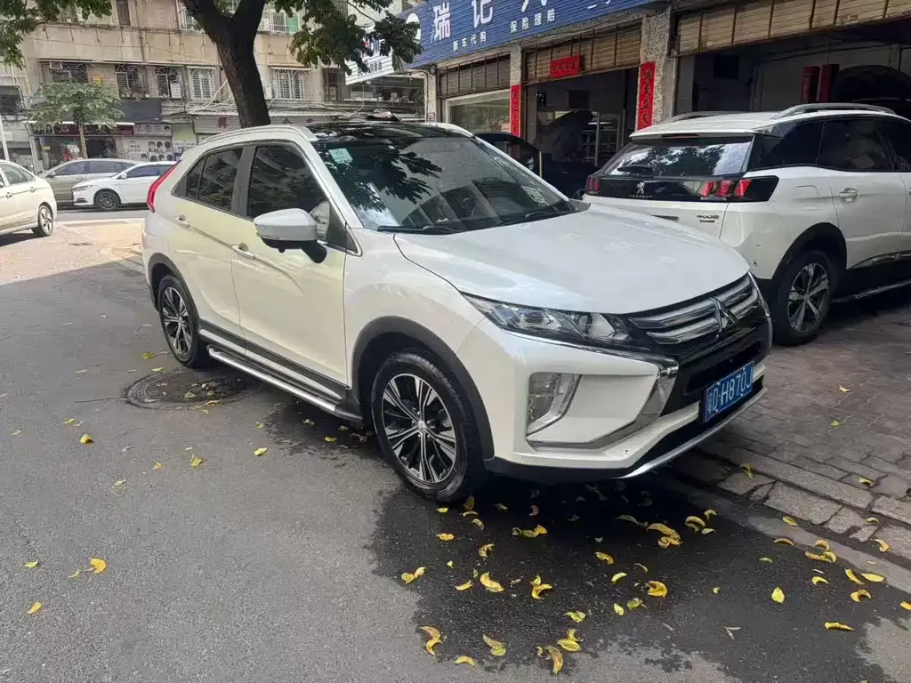 Mitsubishi Eclipse Cross — фото 7