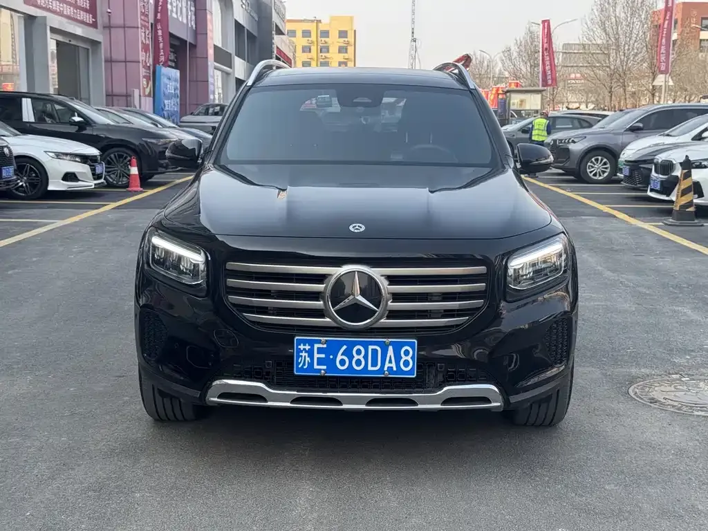 Mercedes-Benz GLB — фото 10