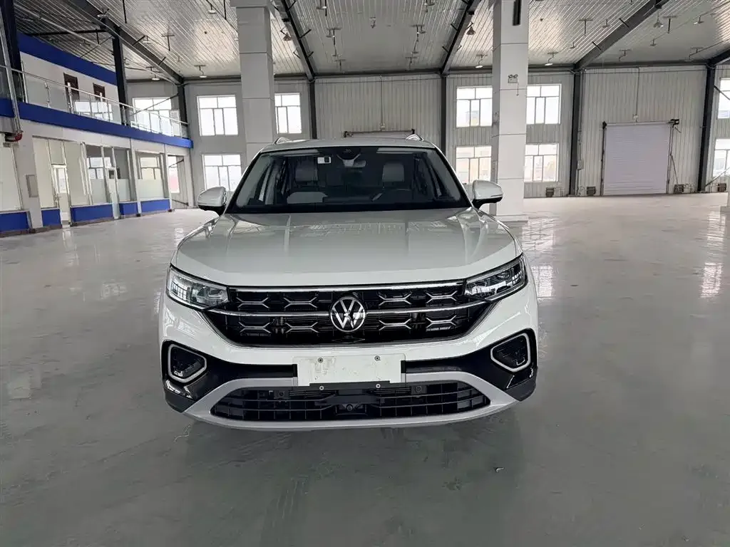 Volkswagen Tayron — фото 1
