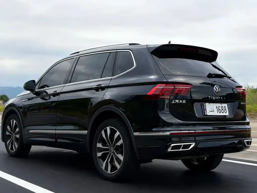 Volkswagen Tiguan L — фото 4