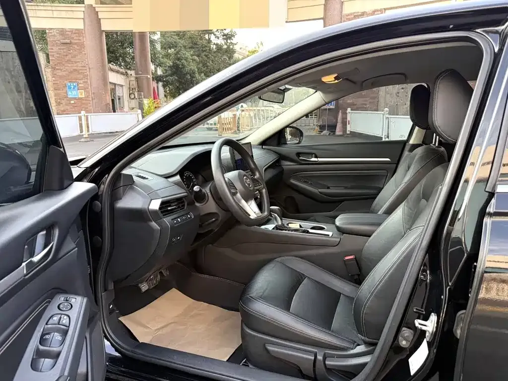 Nissan Teana — фото 3