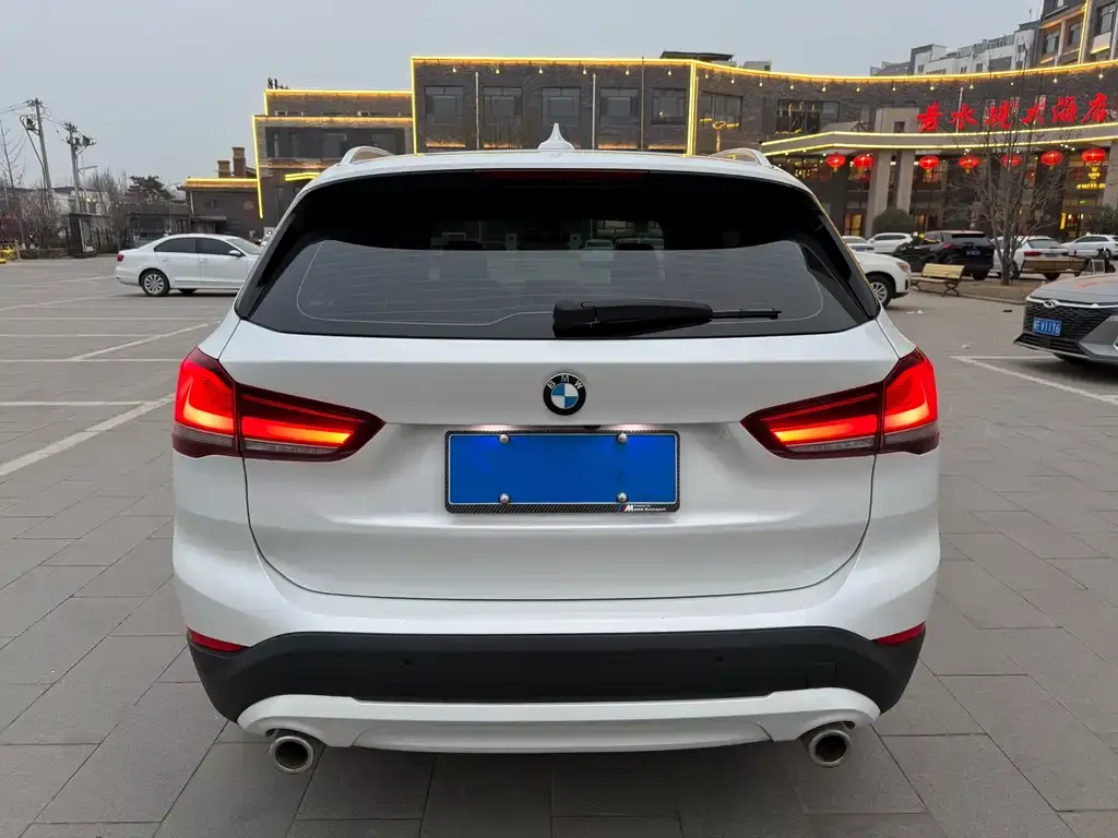 BMW X1 — фото 2
