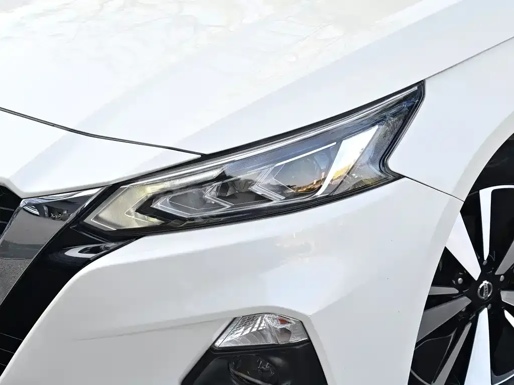 Nissan Teana — фото 3