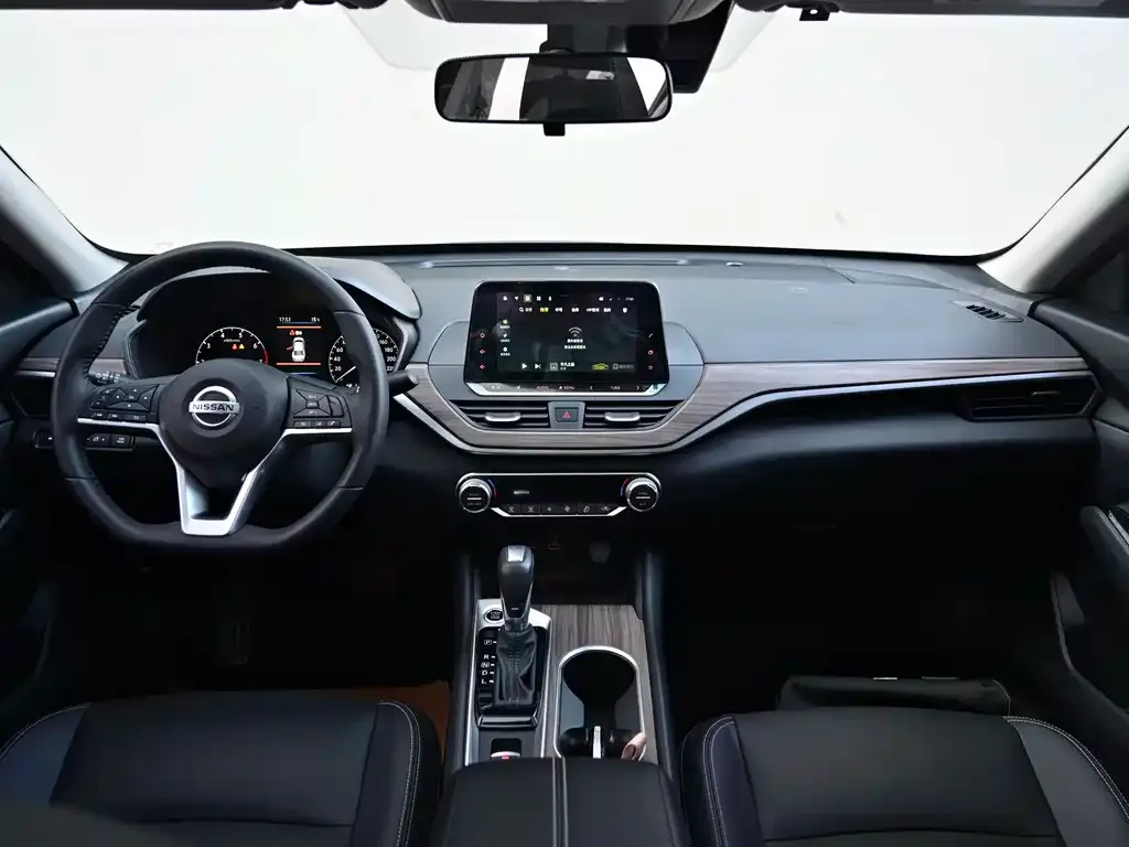 Nissan Teana — фото 4