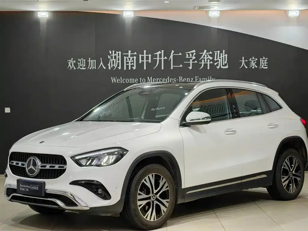 Mercedes-Benz GLA — фото 1