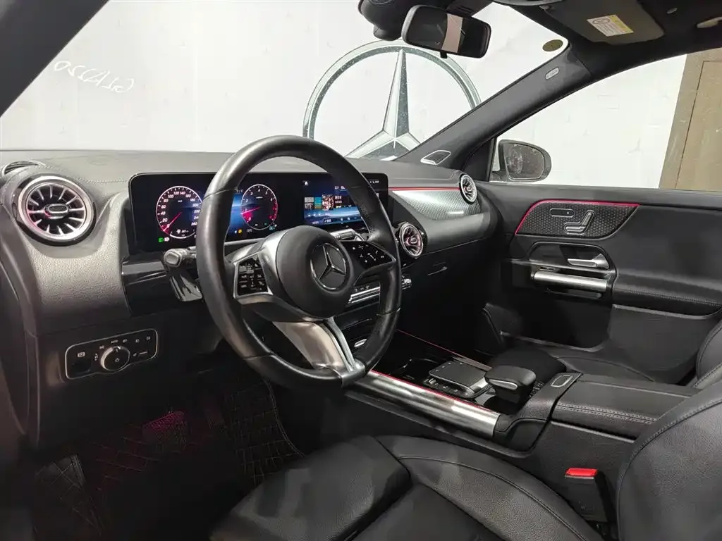 Mercedes-Benz GLA — фото 7