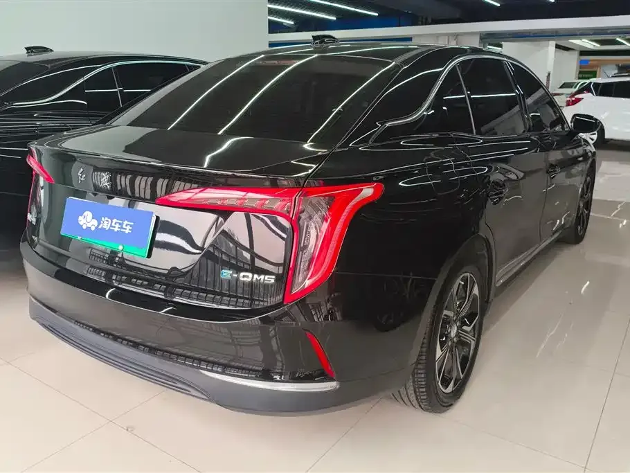 Hongqi E-QM5 — фото 10
