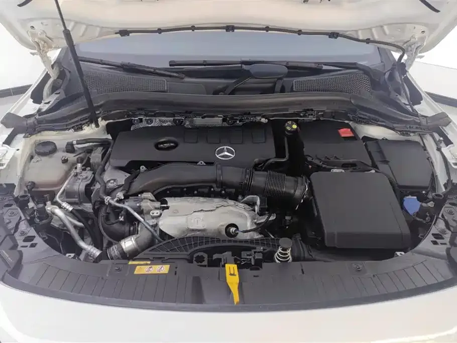 Mercedes-Benz GLA — фото 6