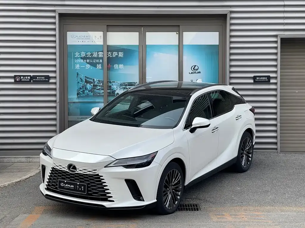 Lexus RX — фото 1