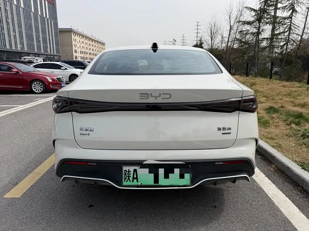 BYD Seal 06 — фото 9