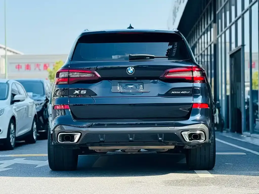 BMW X5 — фото 2