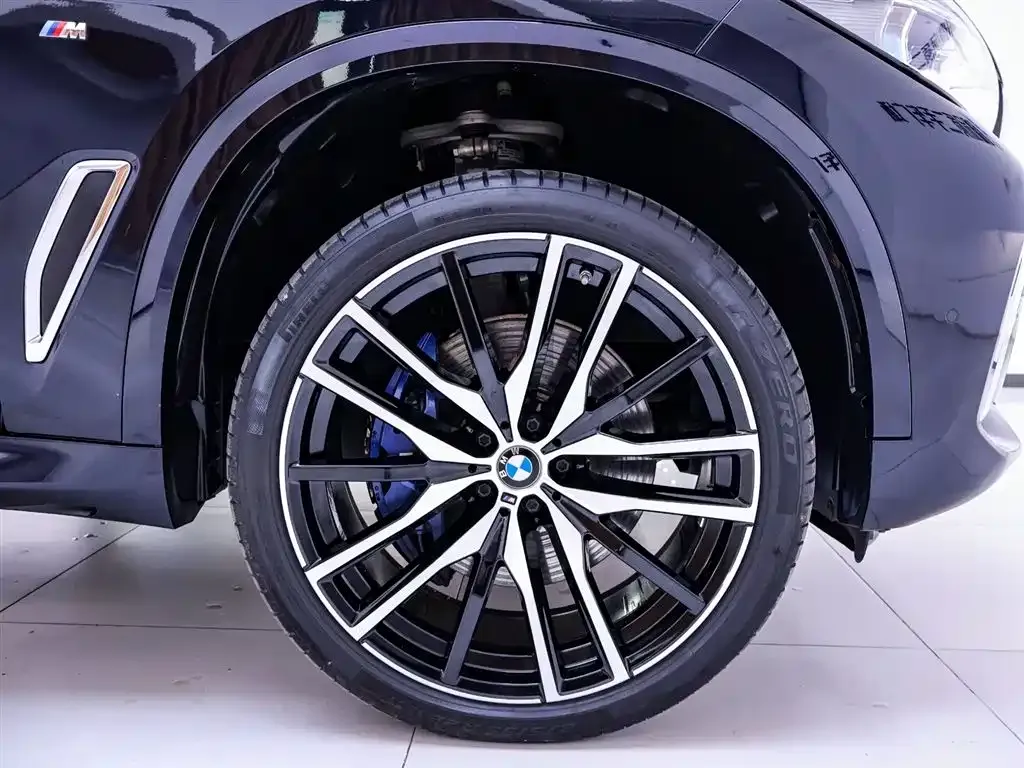 BMW X5 — фото 9