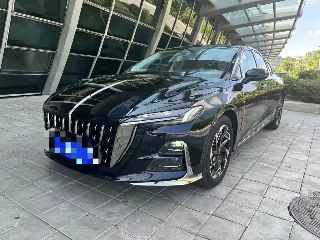 Hongqi H6 — фото 1