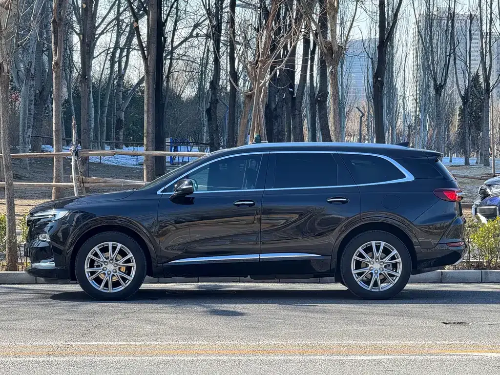 Buick Enclave — фото 10