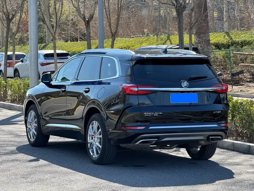 Buick Enclave — фото 9
