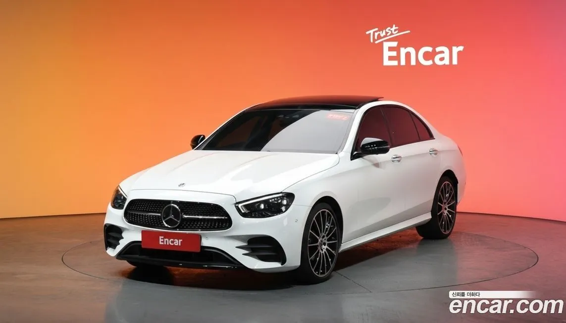 Mercedes-Benz E-Class — фото 1