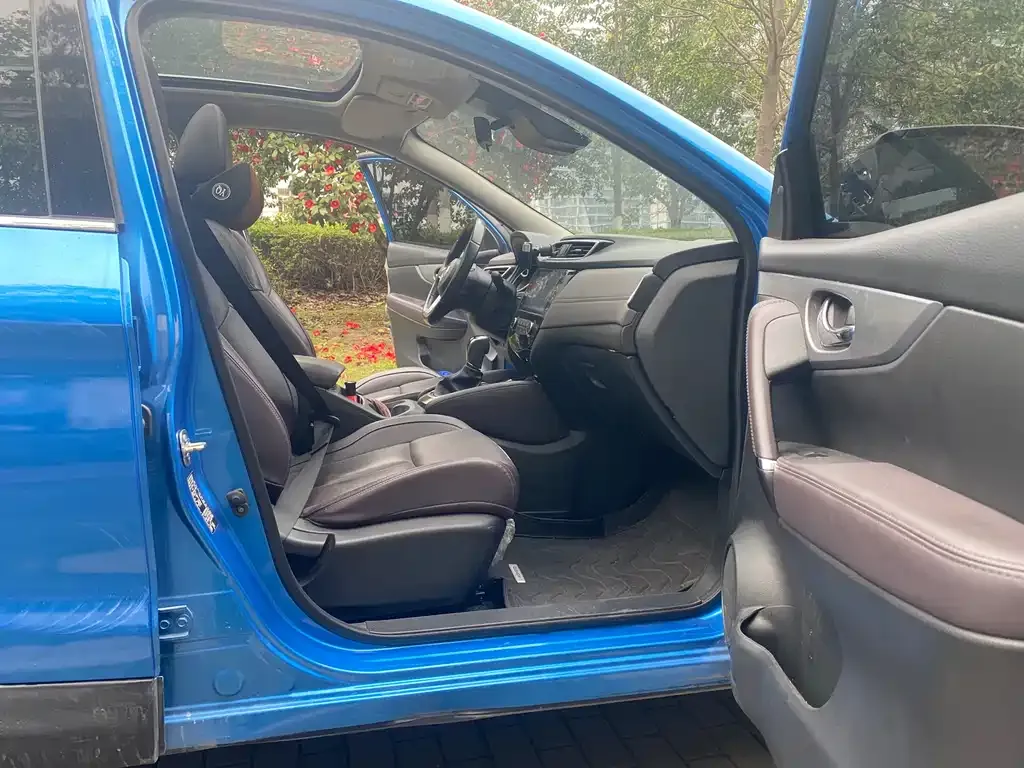 Nissan Qashqai — фото 6
