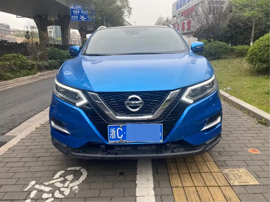 Nissan Qashqai — фото 2