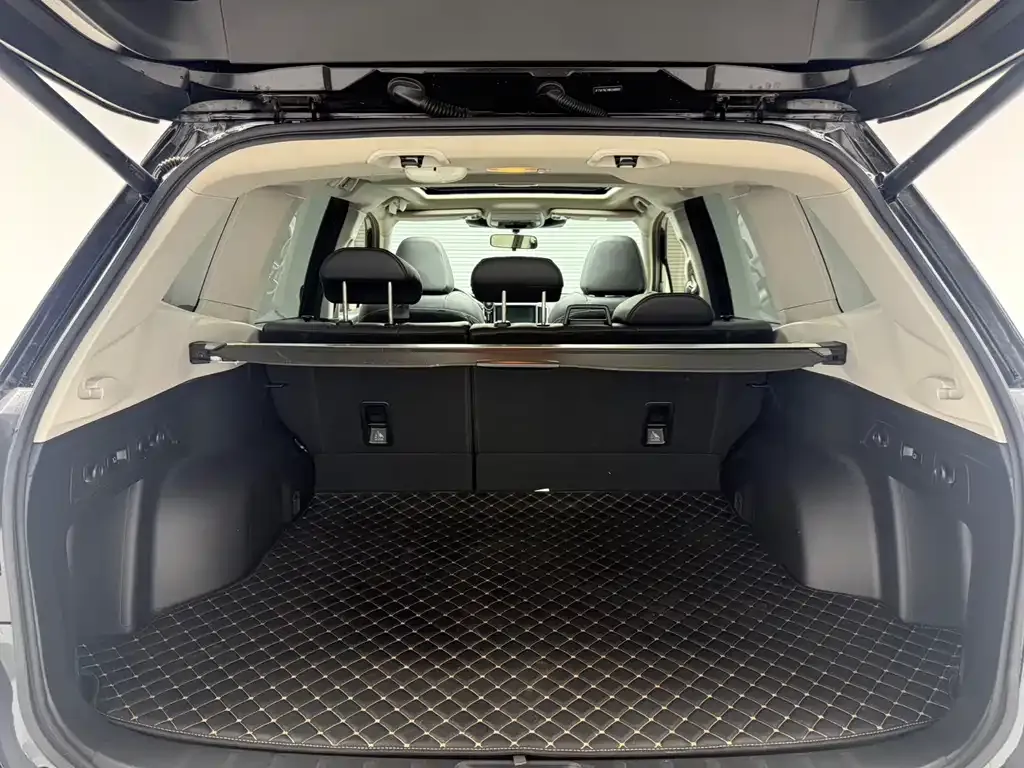 Subaru Forester — фото 10