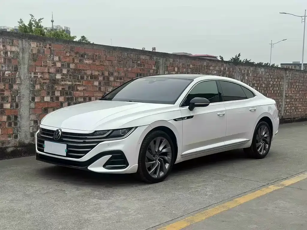 Volkswagen CC — фото 1