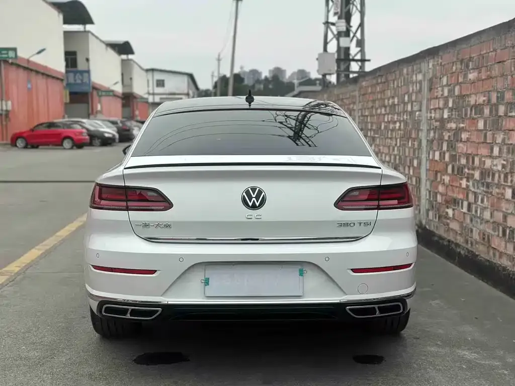 Volkswagen CC — фото 3