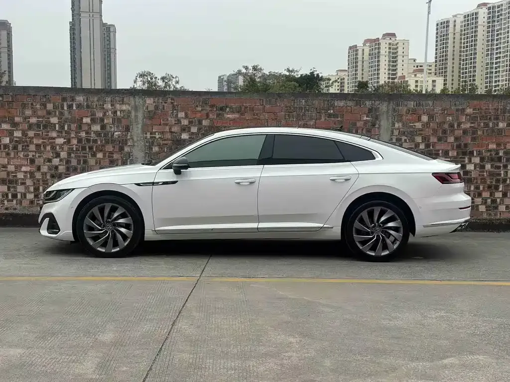 Volkswagen CC — фото 8