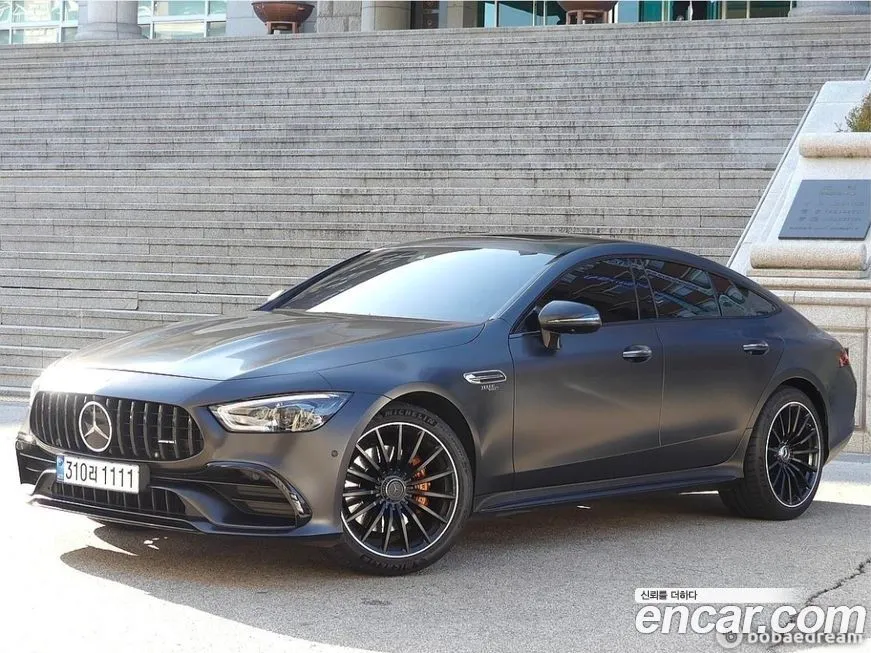 Mercedes-Benz AMG GT — фото 1