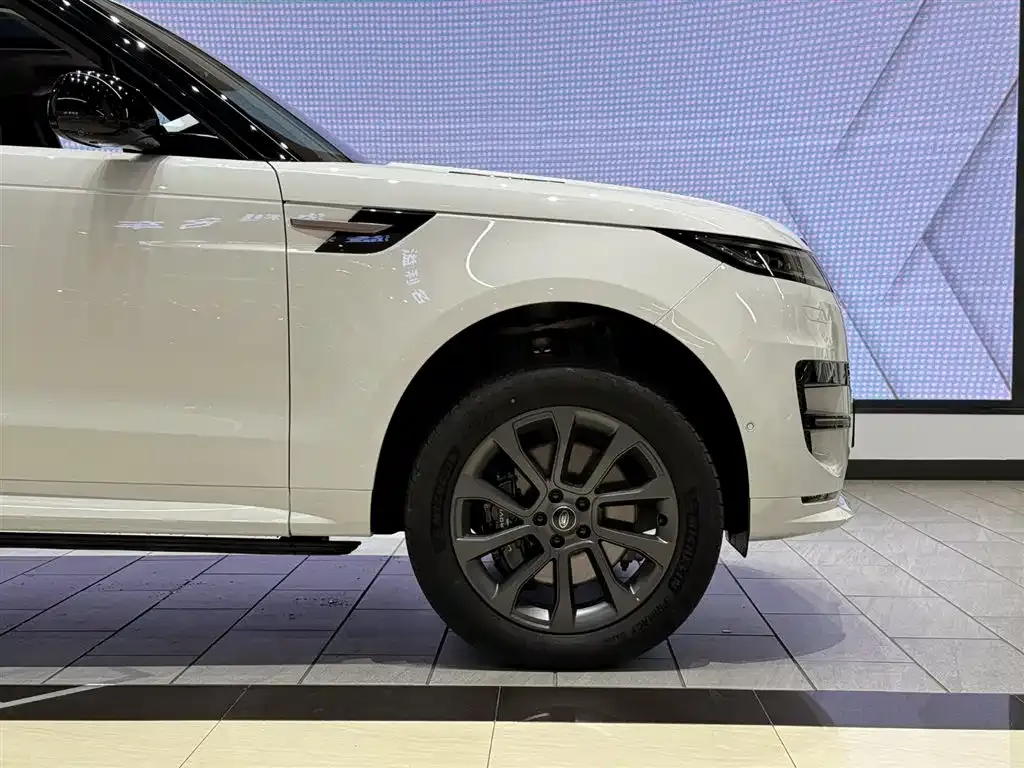 Land Rover Sport — фото 4