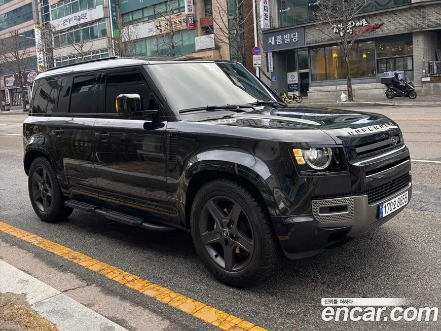 Land Rover Defender — фото 1