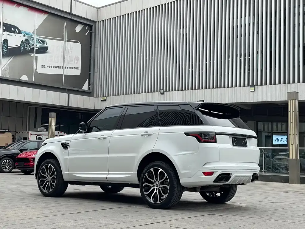 Land Rover Sport — фото 8