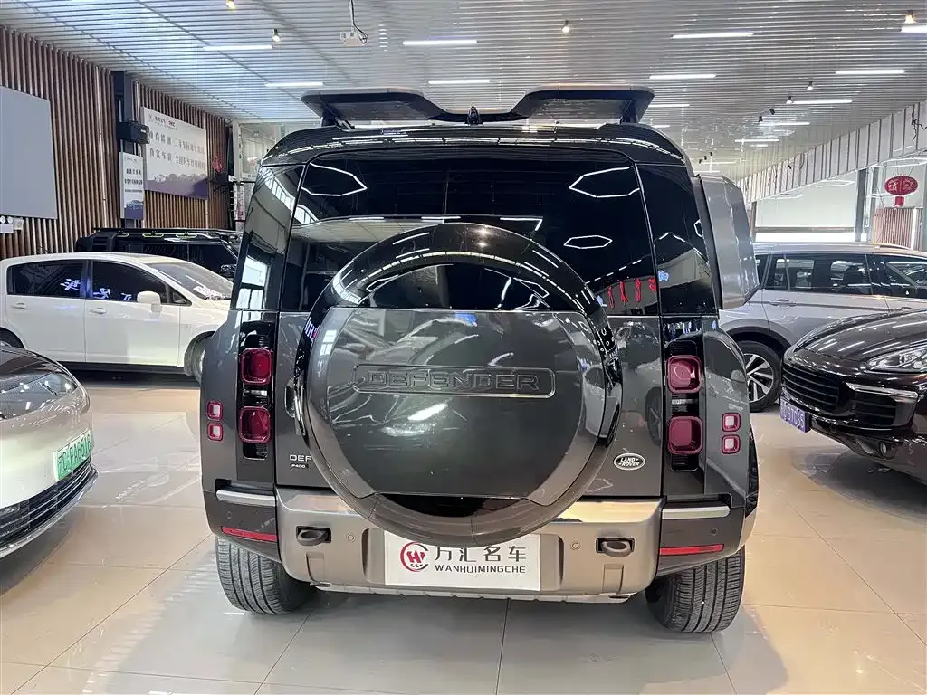 Land Rover Defender — фото 9