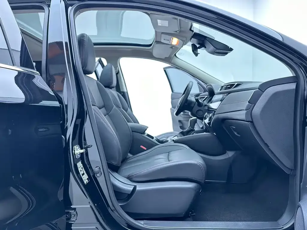 Nissan Qashqai — фото 5