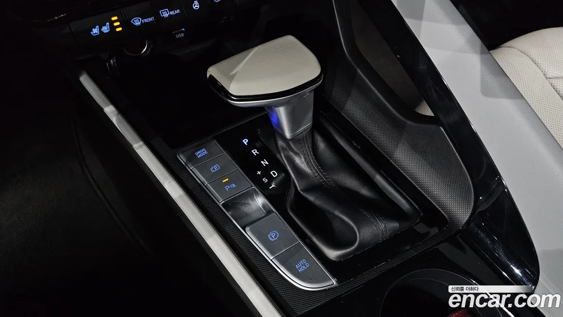Hyundai AVANTE — фото 3