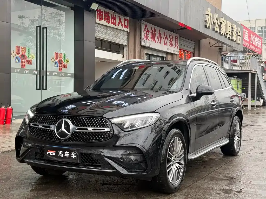 Mercedes-Benz GLC — фото 1