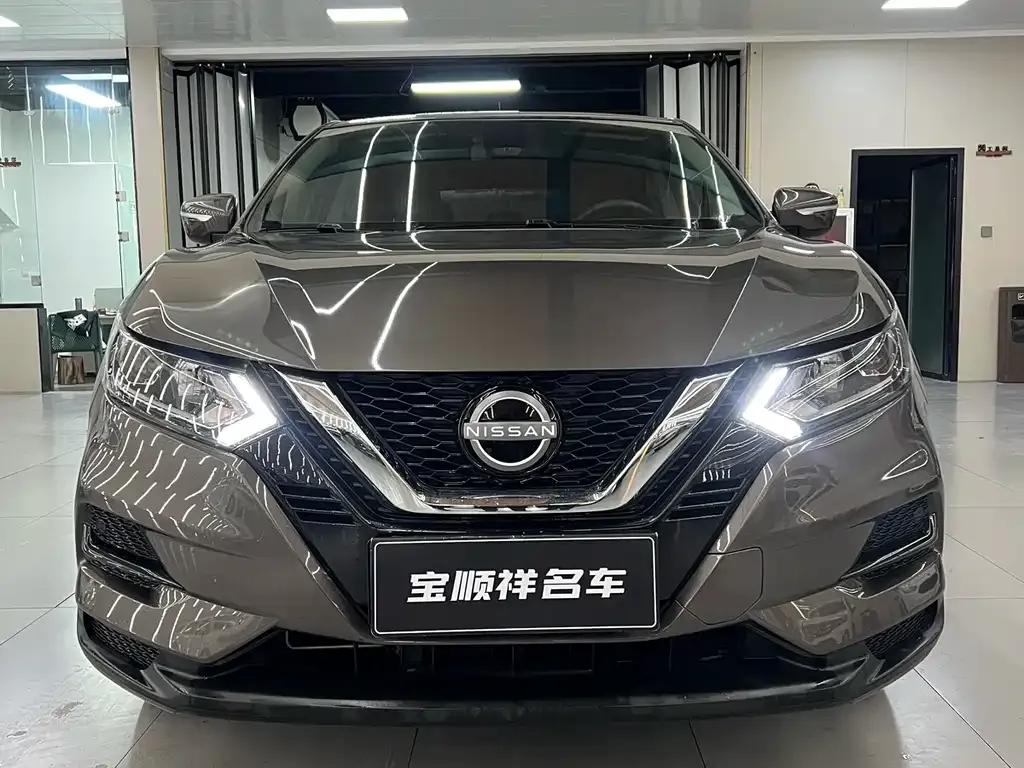 Nissan Qashqai — фото 8