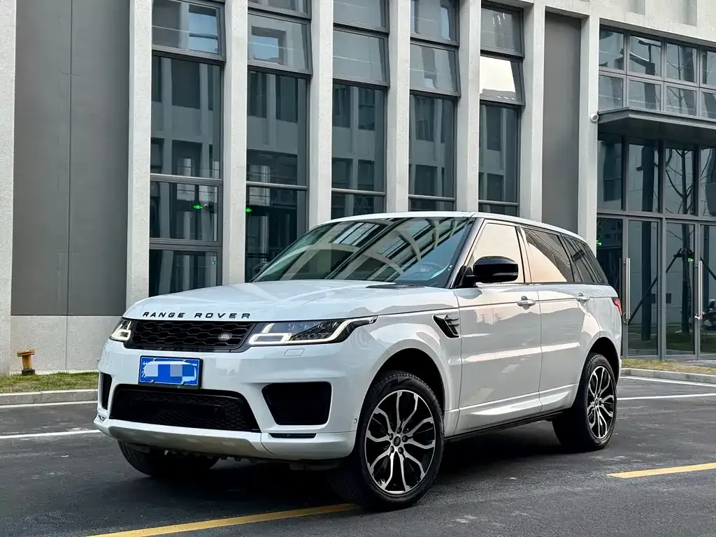 Land Rover Sport — фото 1