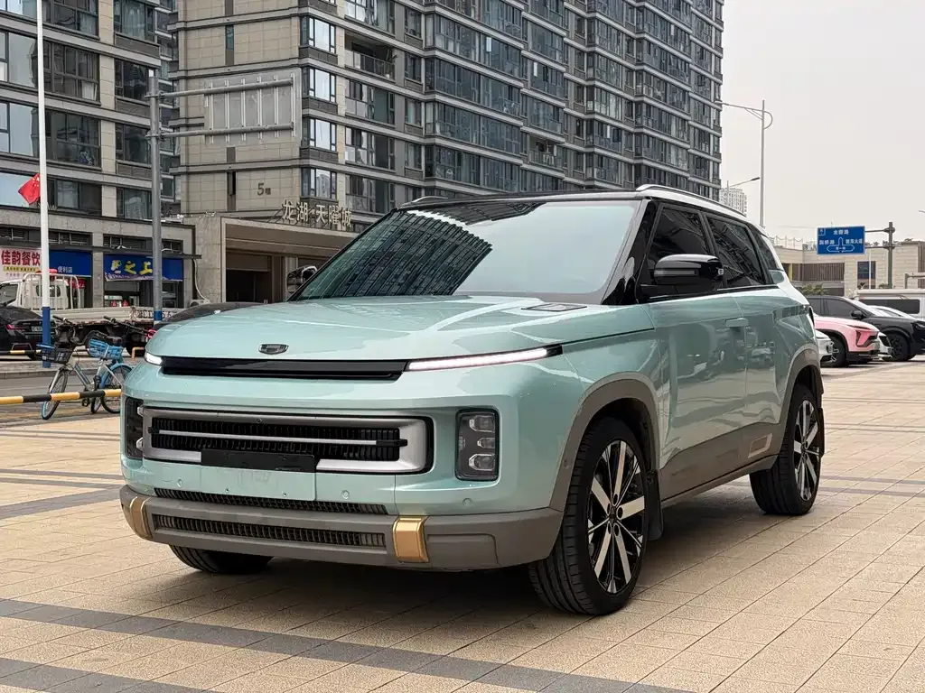 Geely Icon — фото 1