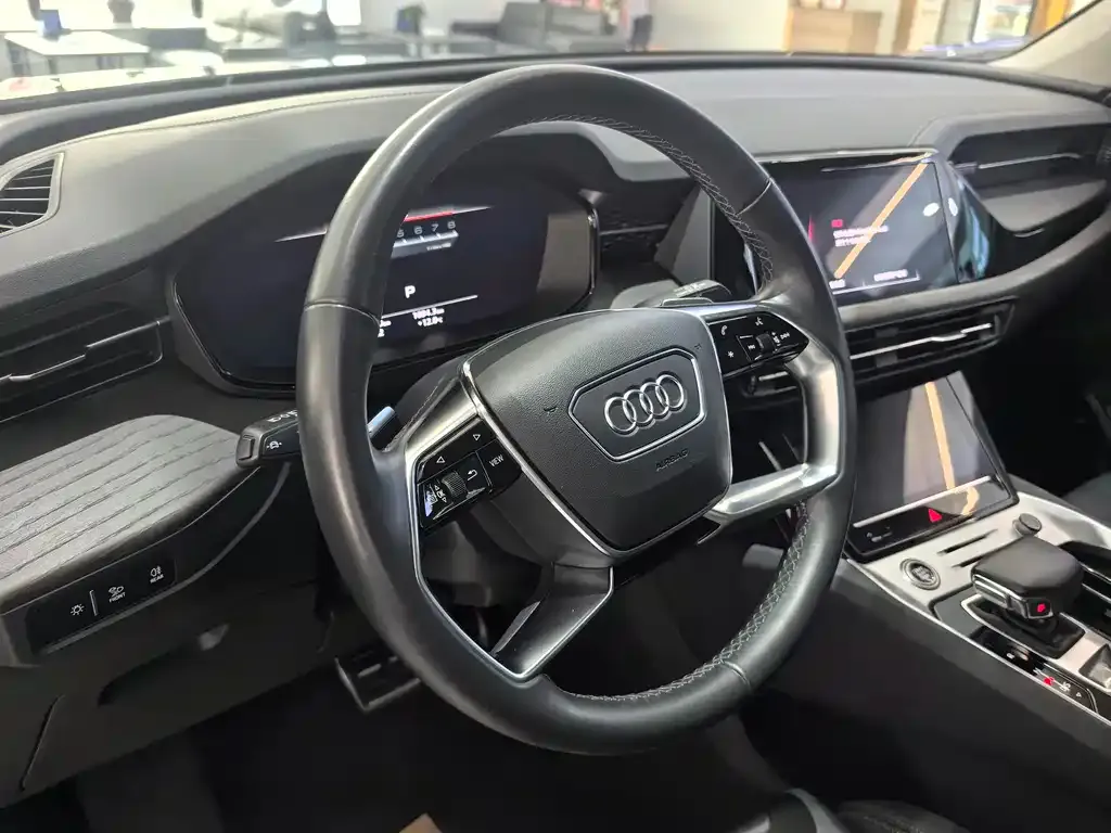 Audi Q6 — фото 2