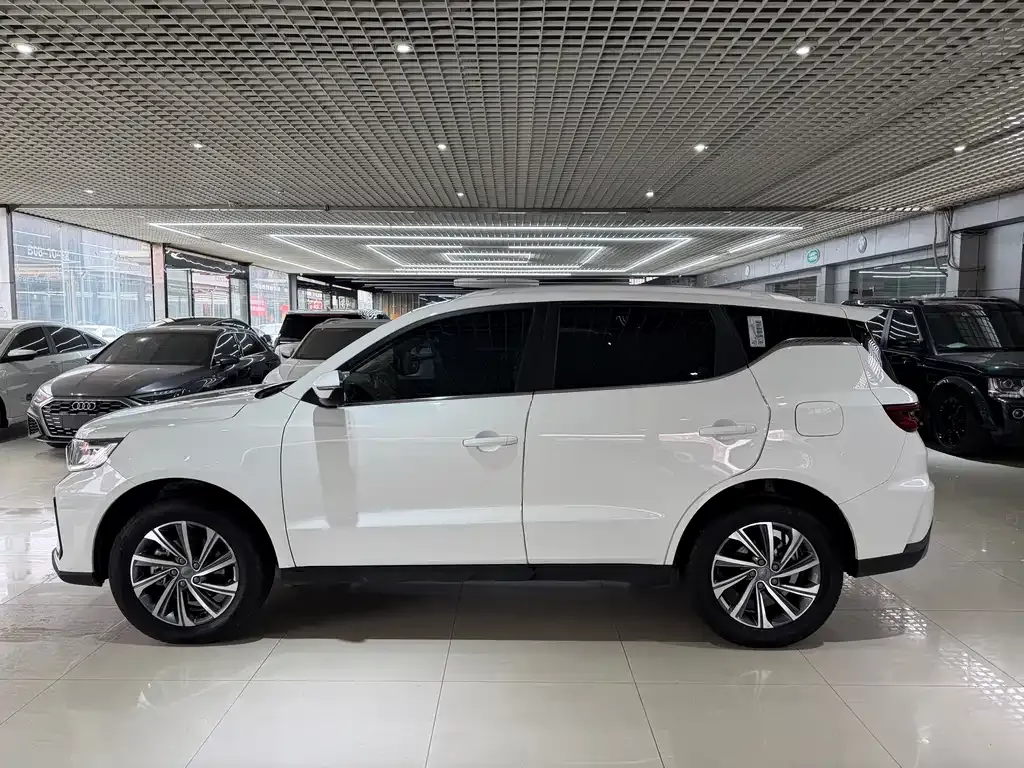Geely Vision X6 — фото 8
