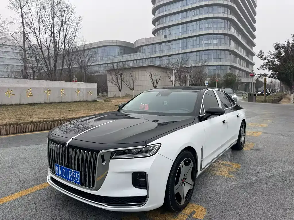 Hongqi H9 — фото 1