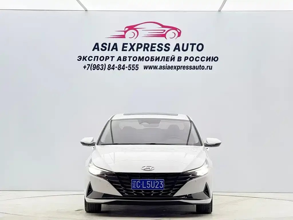 Hyundai Elantra — фото 3