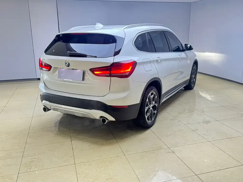 BMW X1 — фото 2
